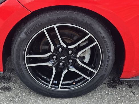 Used 2017 Ford Mustang Premium image 10