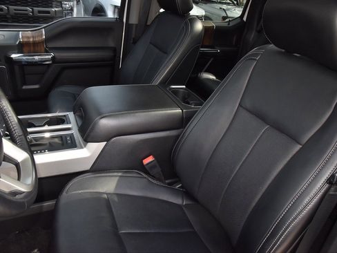 Used 2019 Ford F150 Lariat w/ Equipment Group 502A Luxury image 33