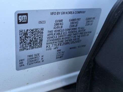 Used 2024 Chevrolet Trax LS w/ LS Convenience Package FWD image 33
