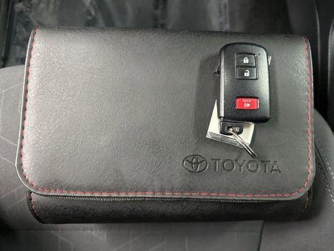 Used 2019 Toyota Tacoma TRD Sport image 42