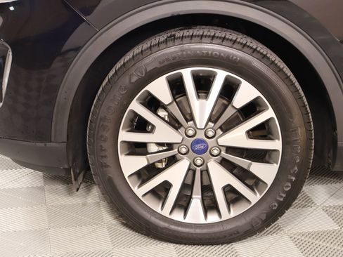 Used 2022 Ford Escape Titanium AWD/4WD image 18