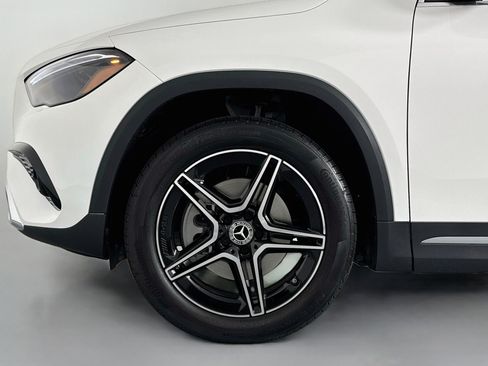 Certified 2026 Mercedes-Benz GLA 250 image 11