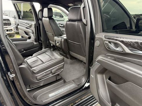 Used 2022 GMC Yukon XL Denali w/ Max Trailering Package AWD/4WD image 13