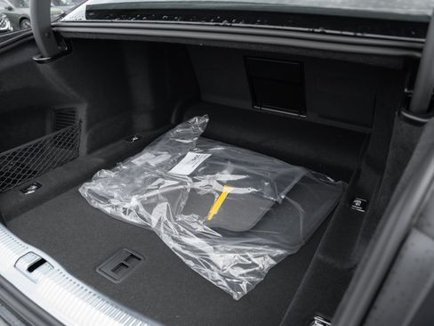 New 2026 Audi A8 L 3.0T AWD/4WD image 40
