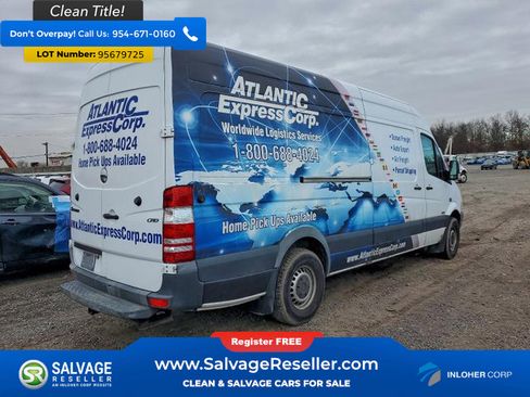 Used 2009 Freightliner Sprinter 2500 image 4