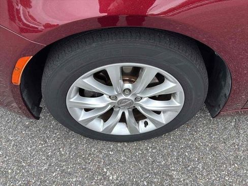 Used 2015 Chrysler 200 C image 19