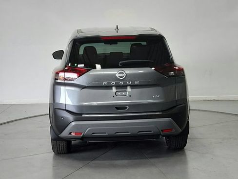 Used 2023 Nissan Rogue SV FWD image 5
