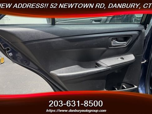 Used 2016 Toyota Camry LE FWD image 25