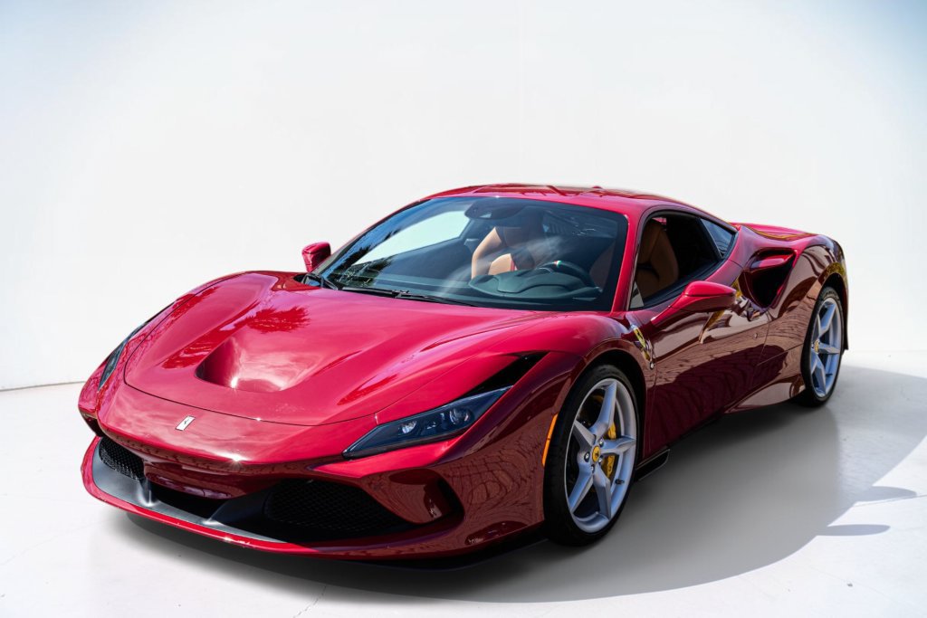 Certified 2022 Ferrari F8 Tributo RWD image 10