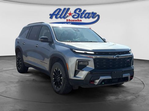 Used 2025 Chevrolet Traverse Z71 AWD/4WD image 8