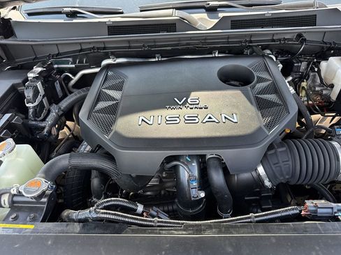 Used 2025 Nissan Armada SV AWD/4WD image 34