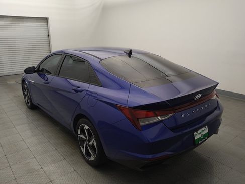 Used 2023 Hyundai Elantra SEL w/ Convenience Package FWD image 5