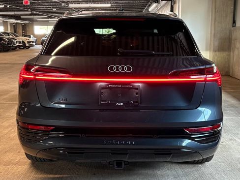 Used 2024 Audi Q8 e-tron Premium AWD/4WD image 7