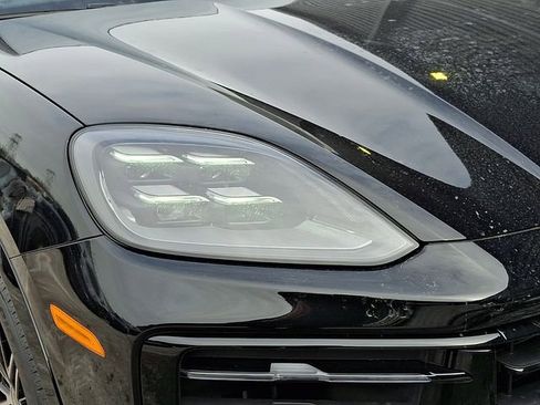 New 2026 Porsche Cayenne image 11