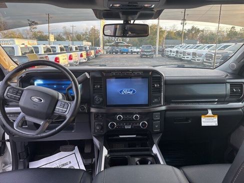 Used 2024 Ford F250 Lariat w/ Lariat Ultimate Package image 9