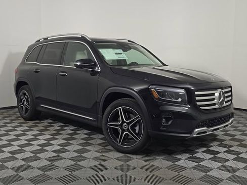 New 2026 Mercedes-Benz GLB 250 4MATIC image 9