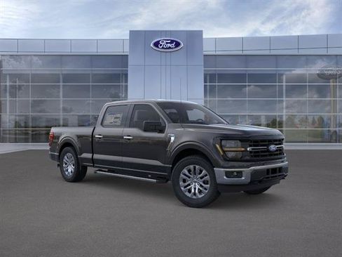 New 2026 Ford F150 XLT w/ XLT Chrome Appearance Package AWD/4WD image 9