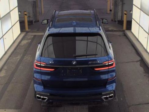 Used 2025 BMW X7 M60i w/ Executive Package image 4