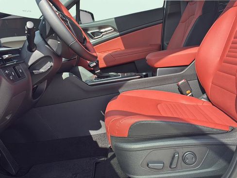 New 2026 Kia Sportage SX image 13