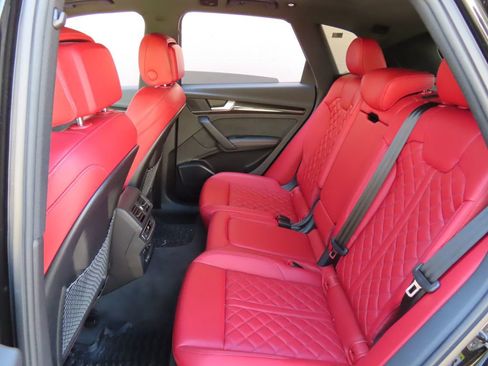 Used 2022 Audi SQ5 Prestige w/ Prestige Package AWD/4WD image 27