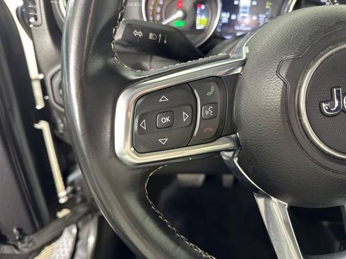 Used 2022 Jeep Wrangler Unlimited Sahara w/ Safety Group image 14