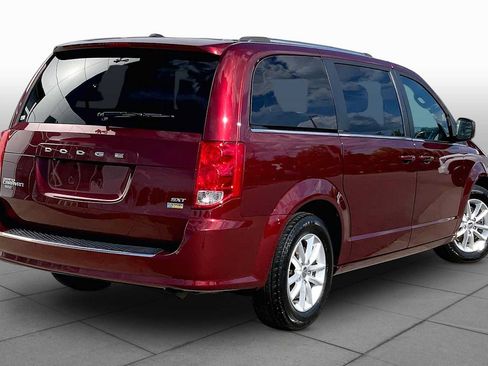 Used 2019 Dodge Grand Caravan SXT FWD image 13