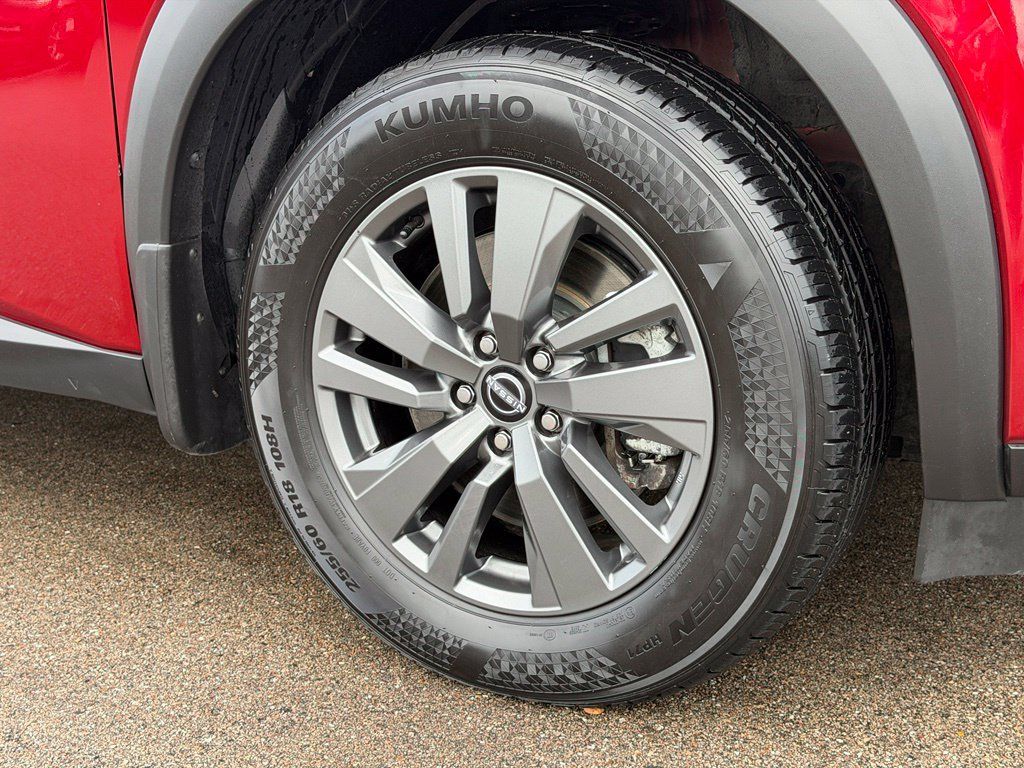 Used 2024 Nissan Pathfinder SV AWD/4WD image 30