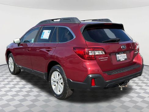 Used 2018 Subaru Outback 2.5i AWD/4WD image 7