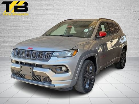 Used 2023 Jeep Compass Limited AWD/4WD image 1