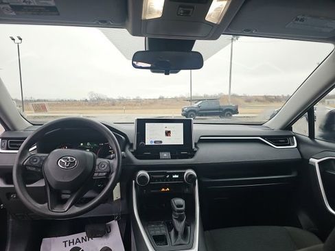 Used 2024 Toyota RAV4 LE image 15