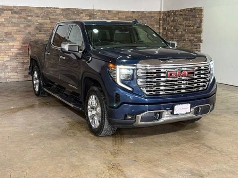 Used 2022 GMC Sierra 1500 Denali AWD/4WD image 3