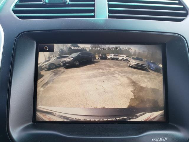 Used 2015 Ford Explorer XLT w/ Equipment Group 202A AWD/4WD image 22