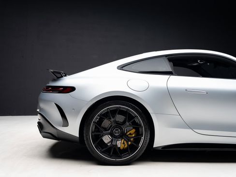 Used 2025 Mercedes-Benz AMG GT 63 image 43