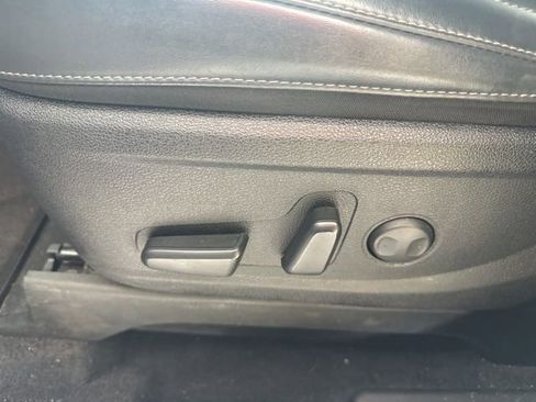 Used 2025 Kia Telluride S image 14