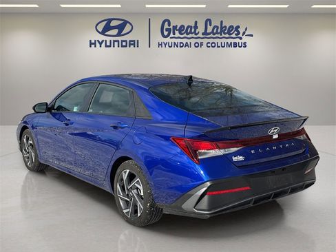 Certified 2025 Hyundai Elantra Sport image 3