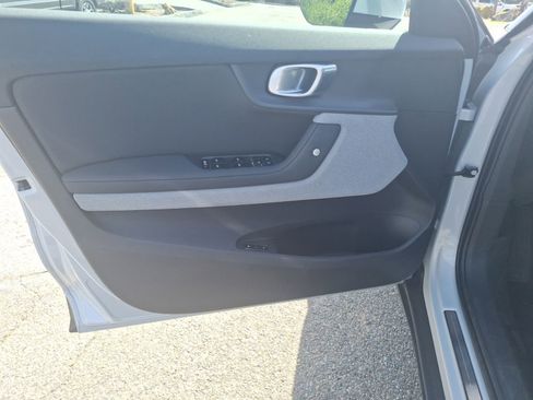 Used 2023 Polestar Polestar 2 FWD image 11