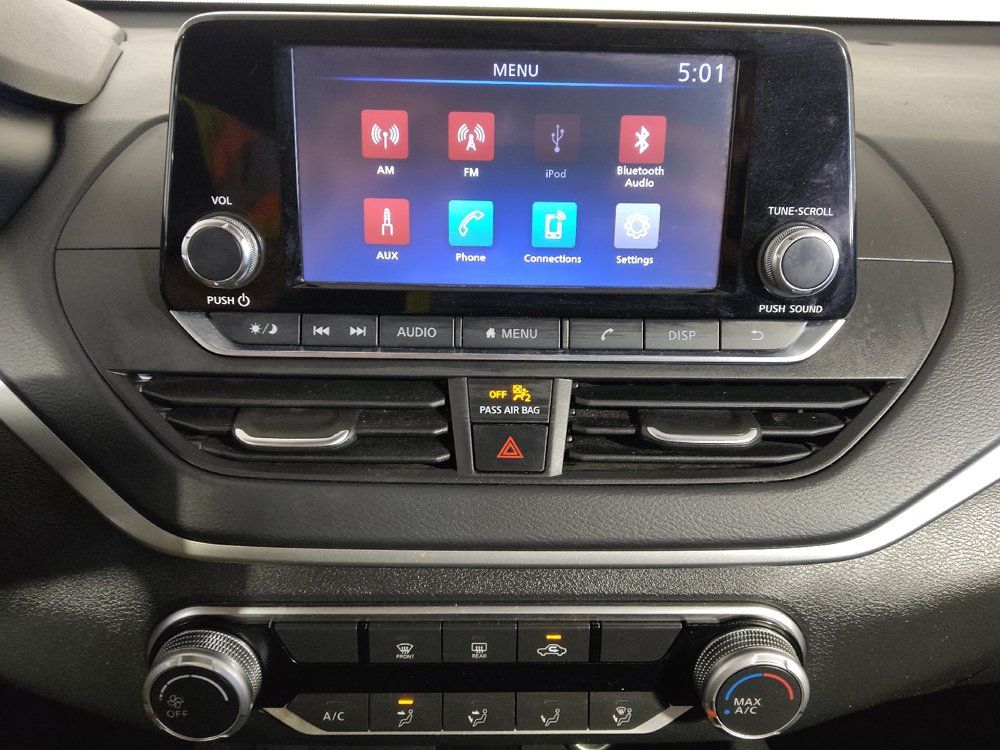 Used 2024 Nissan Altima 2.5 S FWD image 25