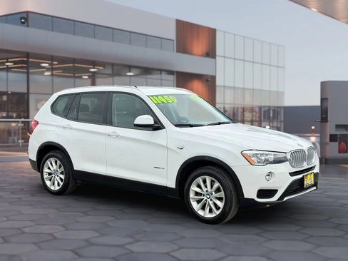 Used 2017 BMW X3 xDrive28i image 12
