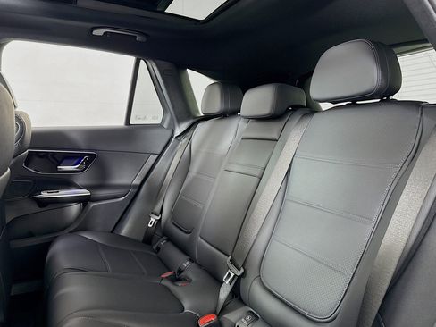 New 2026 Mercedes-Benz GLC 300 image 7
