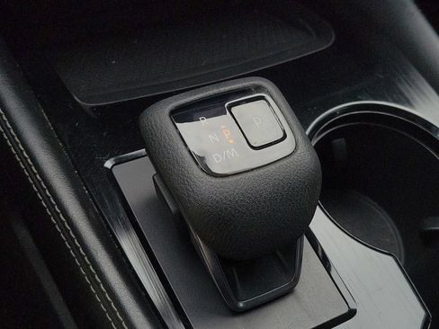 Used 2021 Nissan Rogue SL FWD image 40