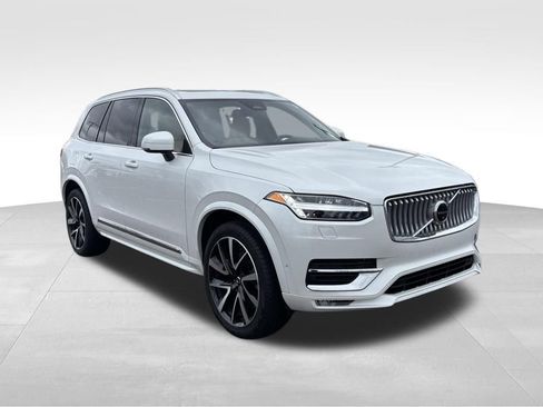 Certified 2024 Volvo XC90 B6 Ultimate image 35