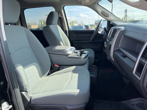 Used 2017 RAM 2500 Tradesman w/ Chrome Appearance Group image 18