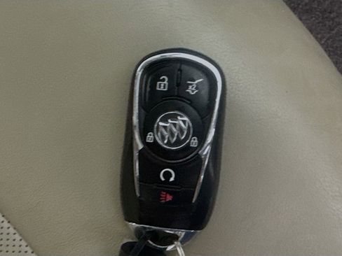 Used 2018 Buick Enclave Essence w/ Trailering Package image 38