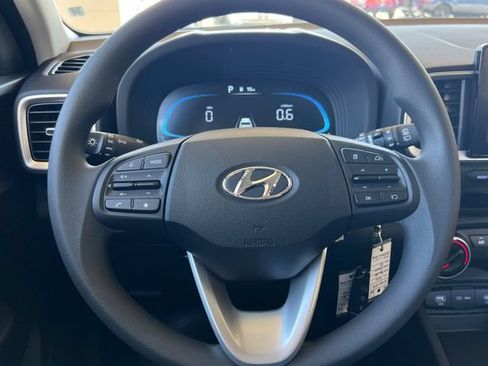 New 2026 Hyundai Venue SE FWD image 21