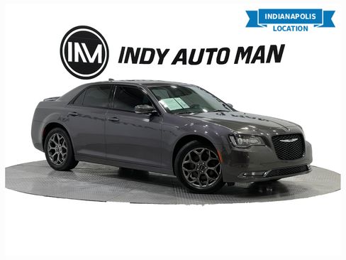 Used 2017 Chrysler 300 S w/ 300S Premium Group image 1