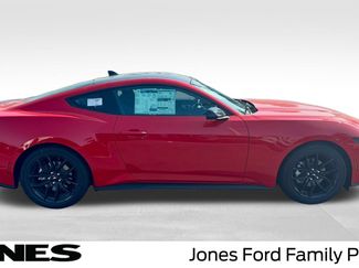 New 2025 Ford Mustang EcoBoost video 2