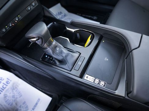 Used 2023 Lexus ES 350 w/ Premium Package image 24