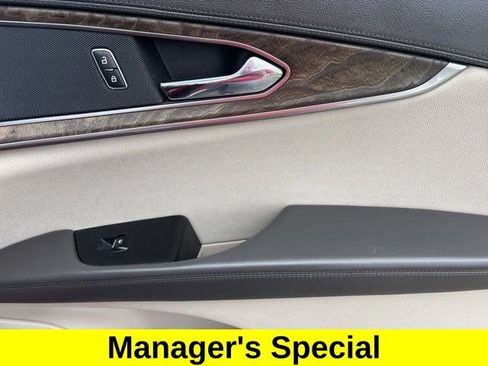 Used 2019 Lincoln Nautilus Select AWD/4WD image 41