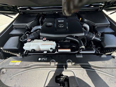 Certified 2025 Lexus GX 550 w/ Cold Area Package AWD/4WD image 28
