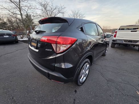 Used 2018 Honda HR-V LX image 6